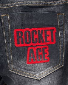 植絨轉(zhuǎn)印圖片,植絨轉(zhuǎn)印高清圖片 深圳市 服飾工藝制造公司,